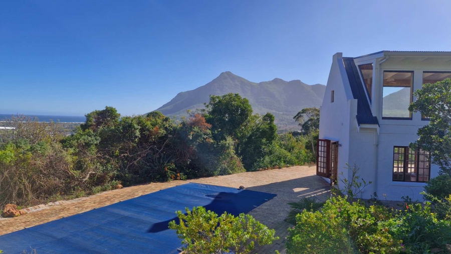 To Let 2 Bedroom Property for Rent in Noordhoek Western Cape